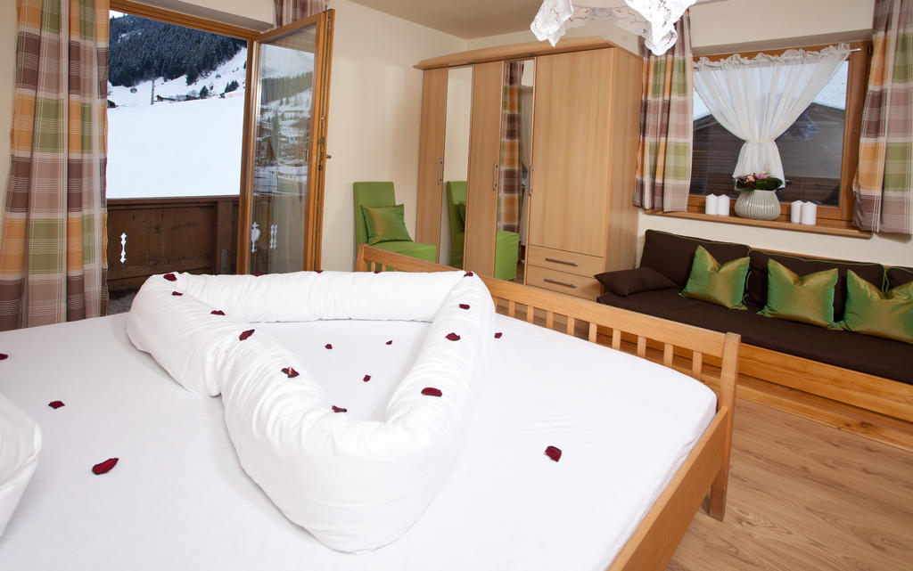 Landhaus Gudrun Tux Room photo